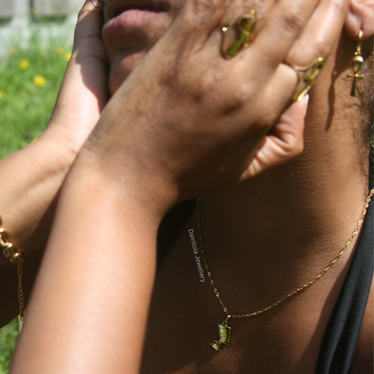 Mini Nefertiti Queen Necklace