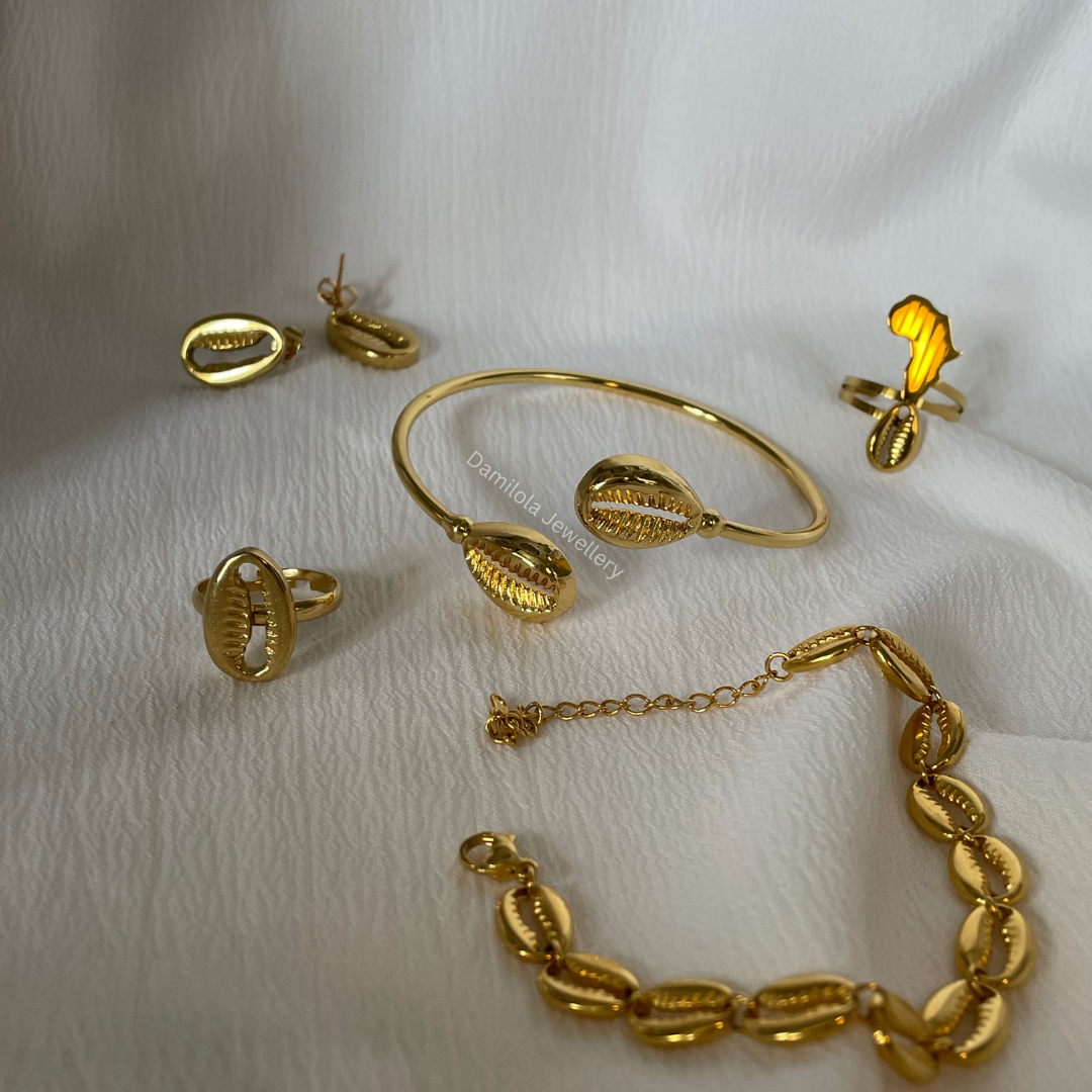 Cowrie Shell Bangle - Gold