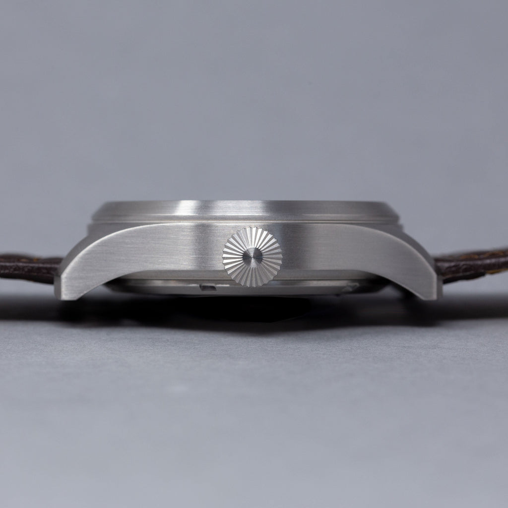 'Turbulence' Cat.1 Aviator's Watch (46mm) | Rook Black